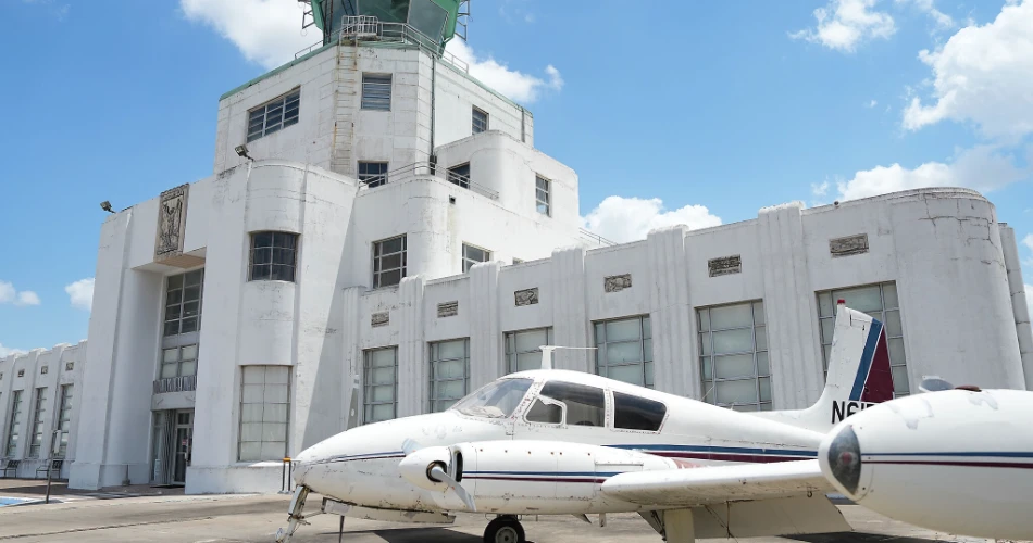 How to Maximize a Houston Layover: 6-Hour Itinerary from IAH