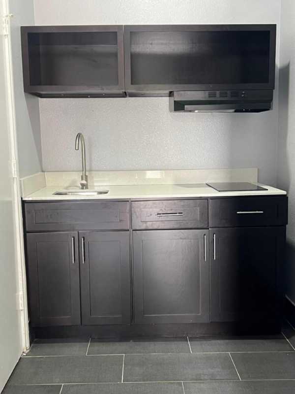 Airway Inn - IAH Airport image 26
